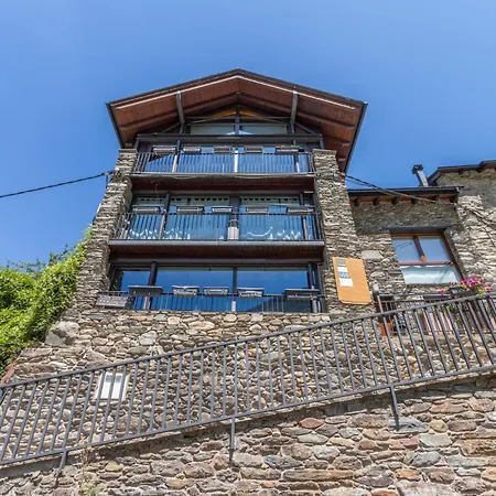 Casa Guillem 2 *
